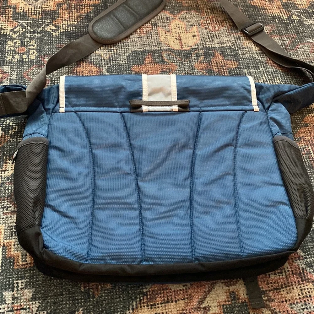 ▪️SwissGear Laptop Bag